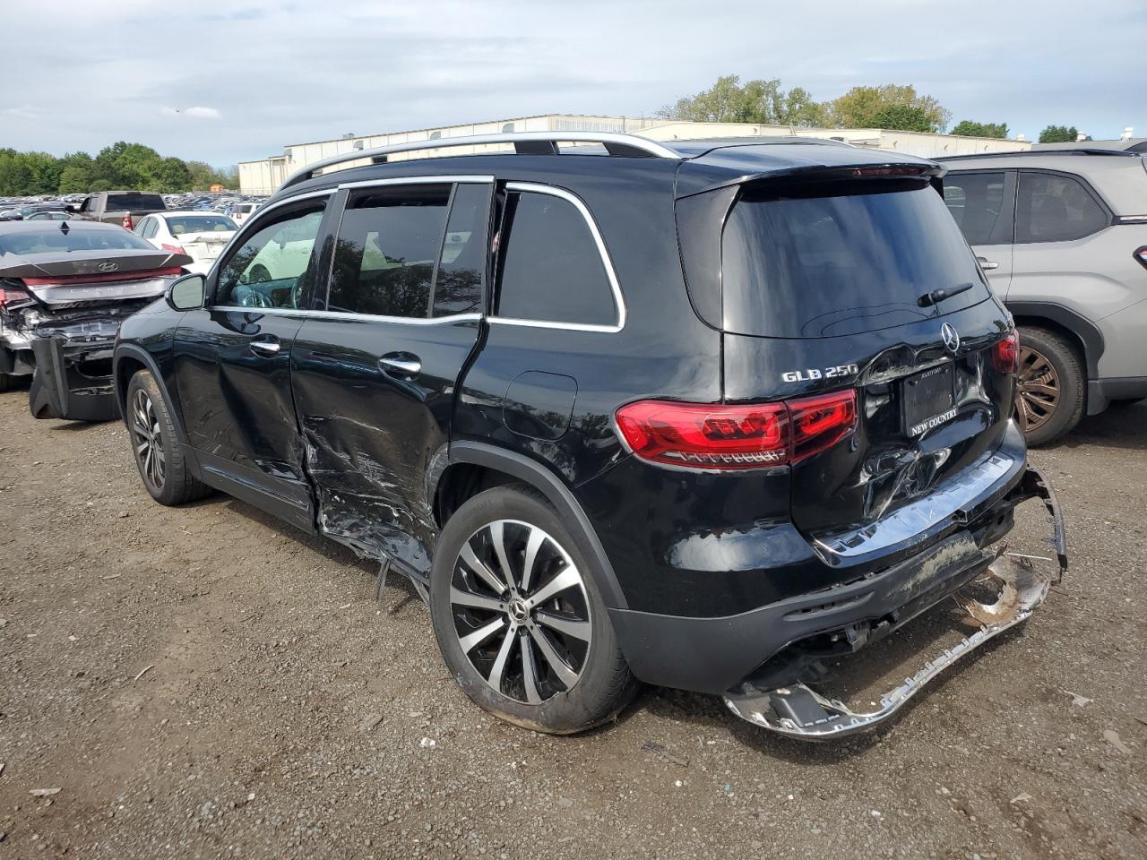 2022 Mercedes-Benz Glb 250 4Matic - Image 2