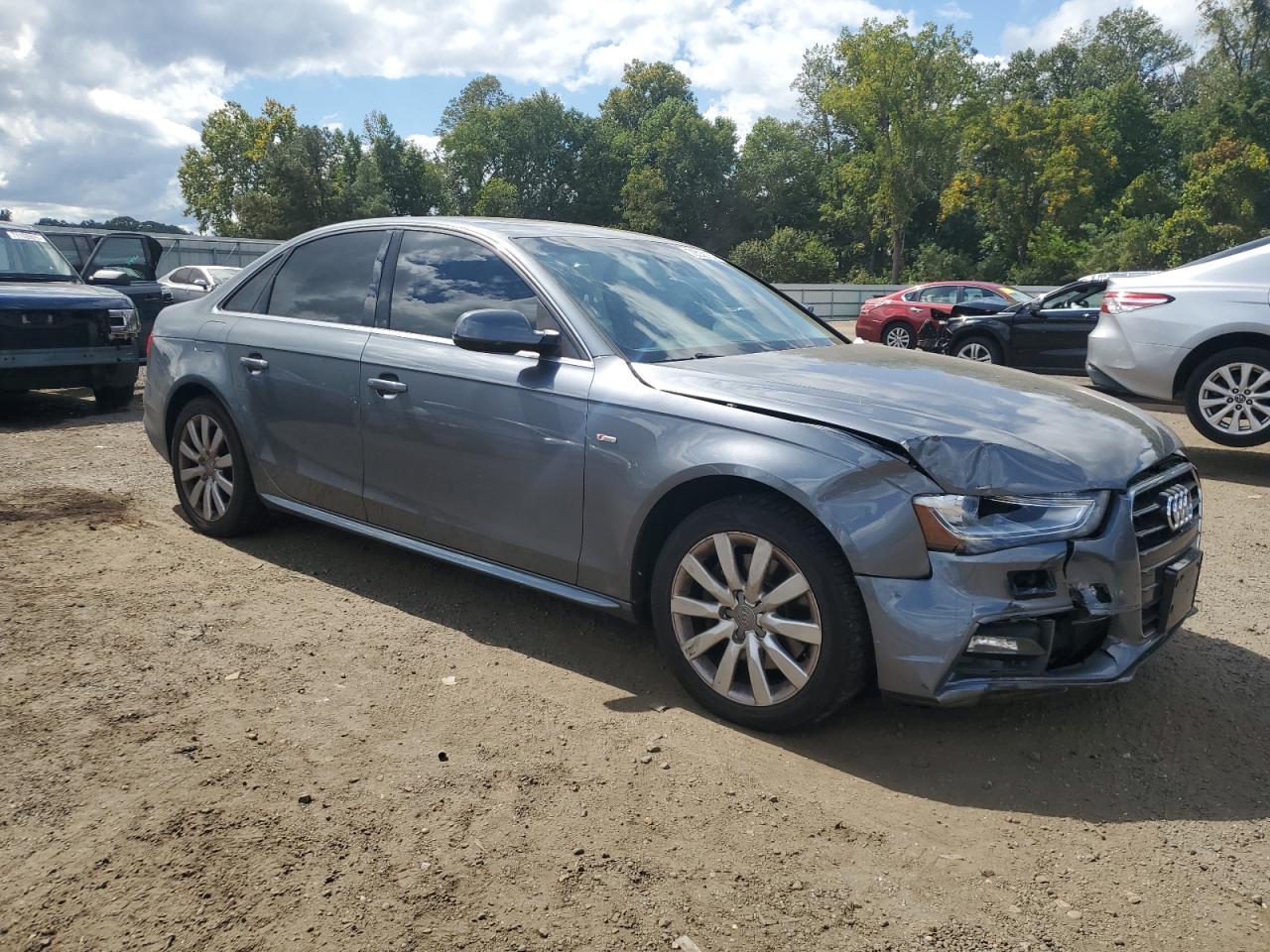 2015 Audi A4 Premium - Фото 4