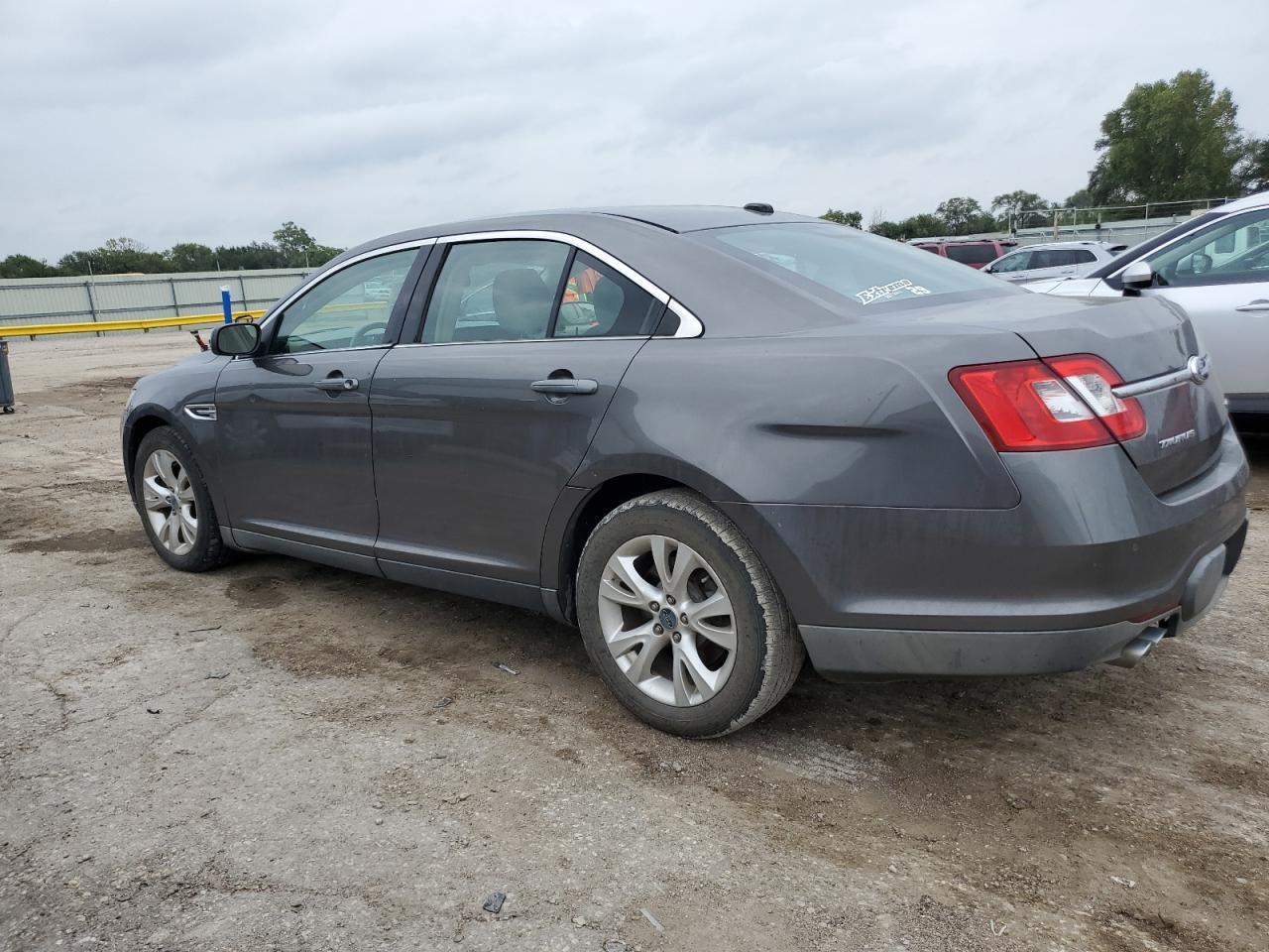 2011 Ford Taurus Sel - Фото 2