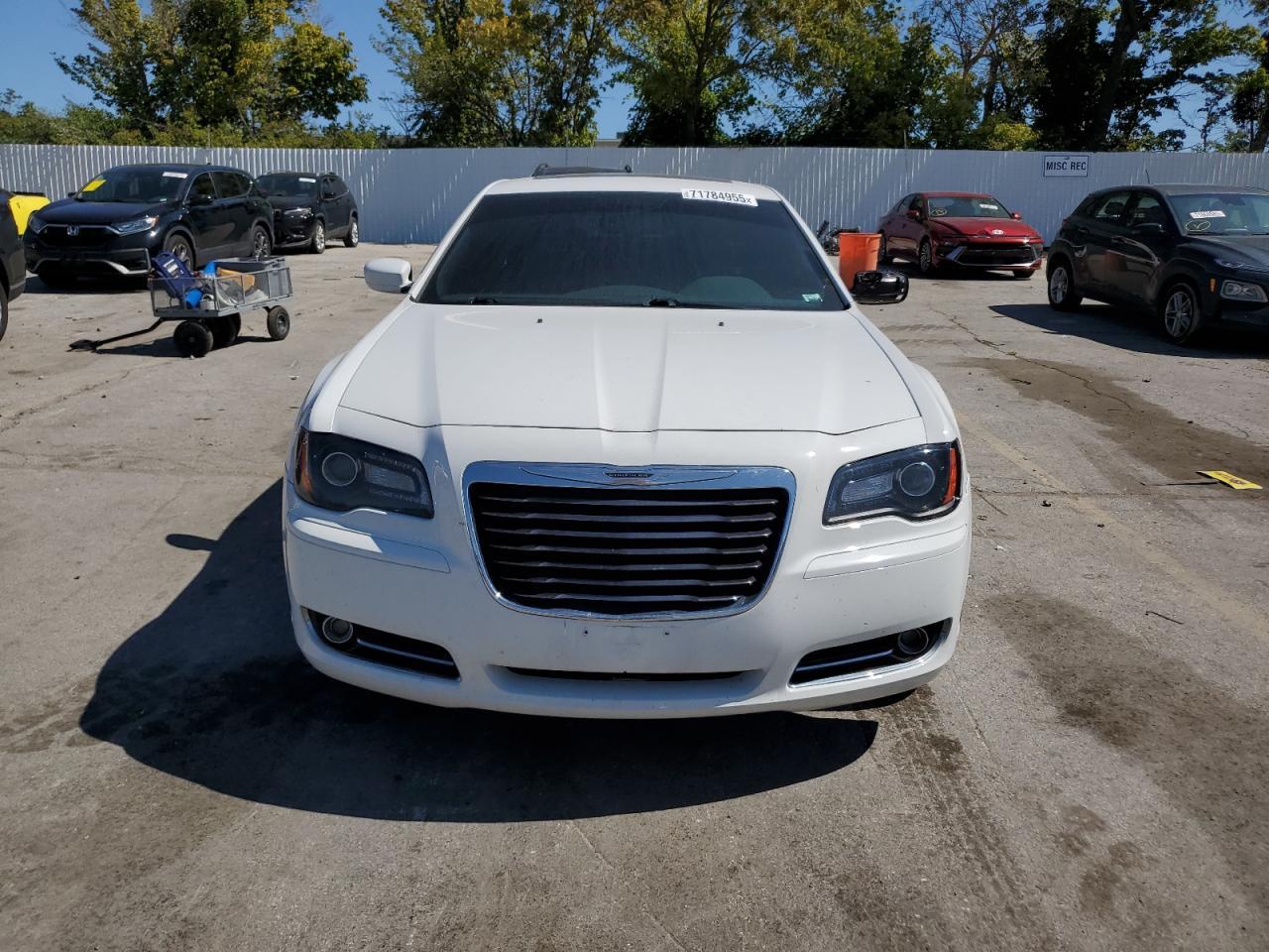 2014 Chrysler 300 S - Image 5