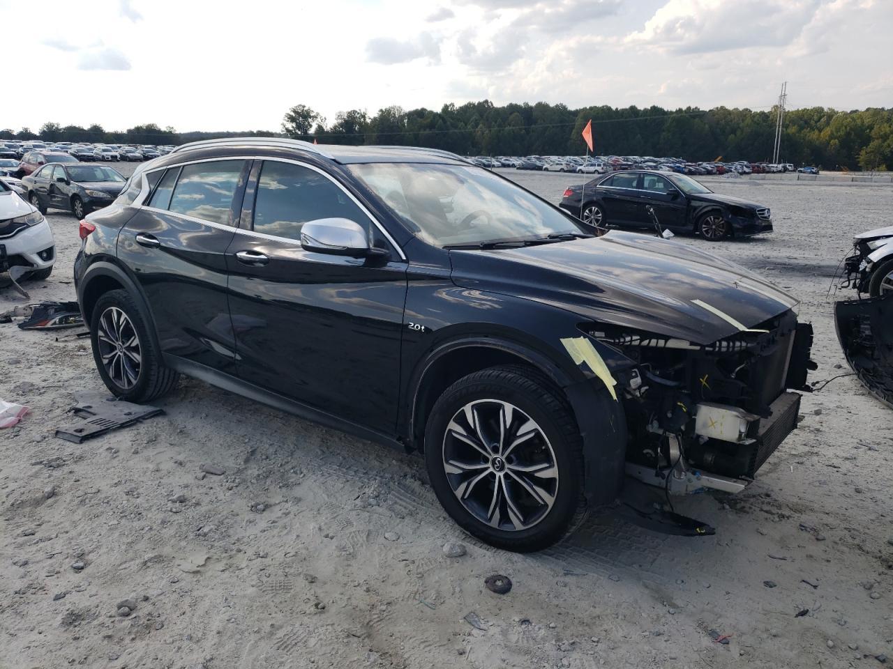 2017 Infiniti Qx30 Base - Image 4