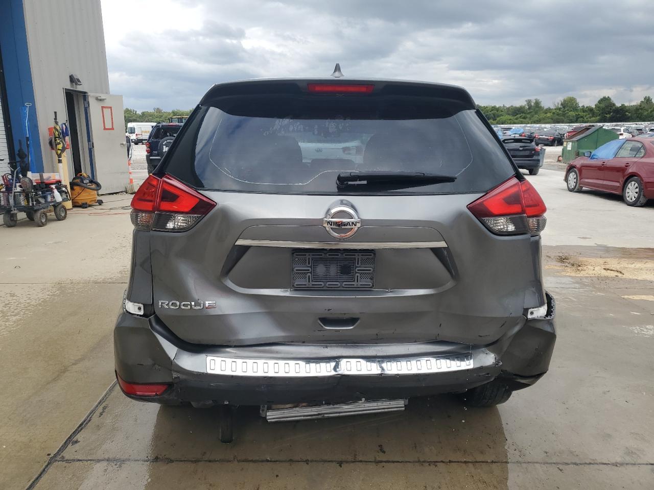 2017 Nissan Rogue S - Image 6