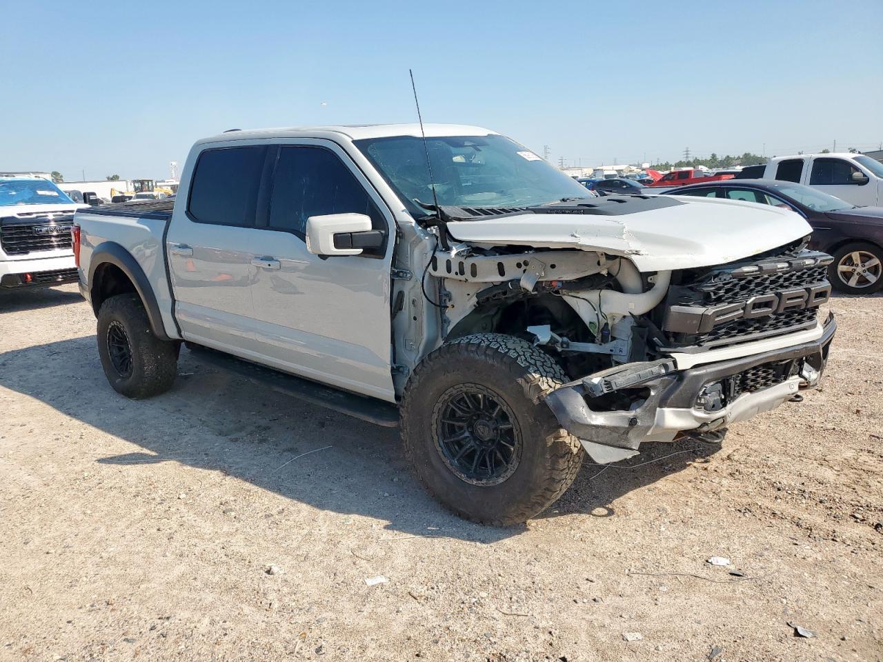 2023 Ford F150 Raptor - Фото 4