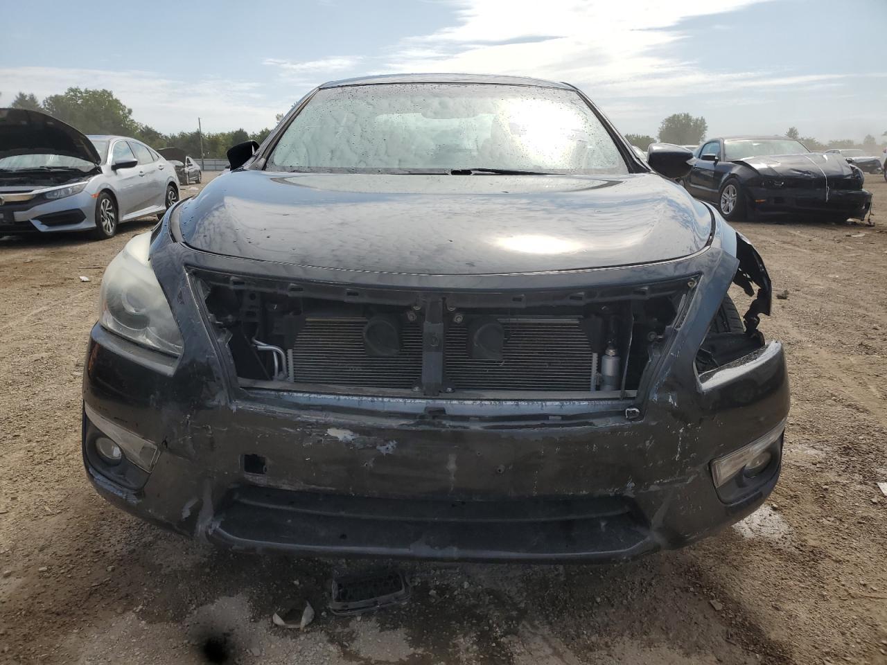 2015 Nissan Altima 2.5 - Image 5