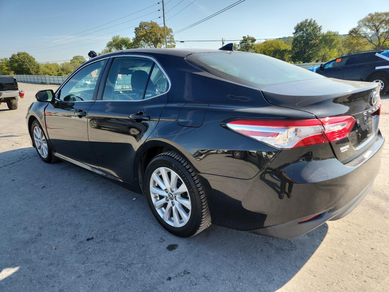 2019 Toyota Camry L - Image 2