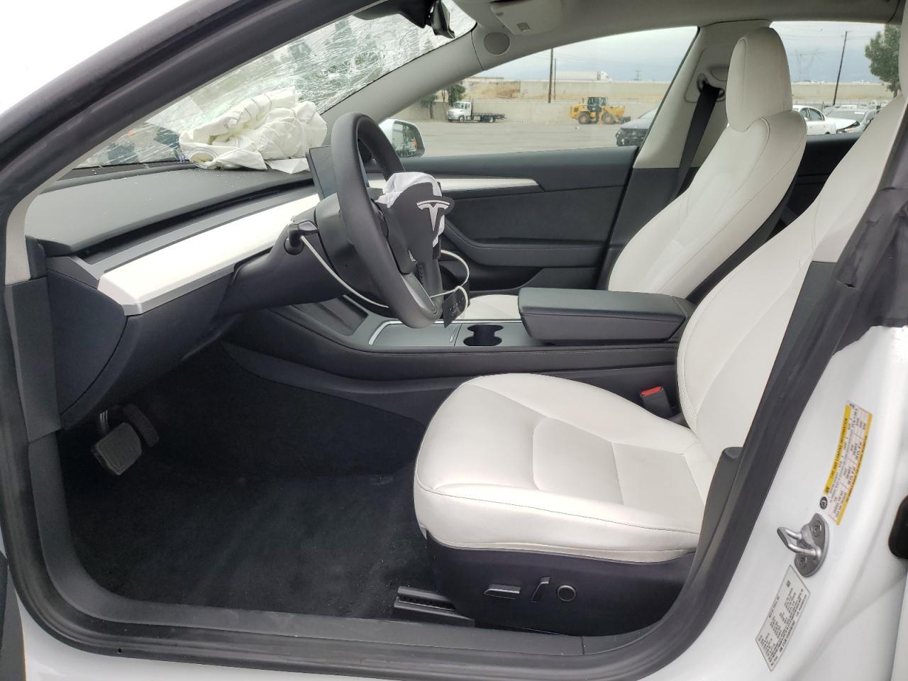 2023 Tesla Model 3 - Фото 7