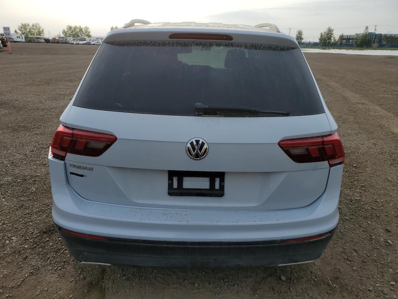 2019 Volkswagen Tiguan S - Image 6