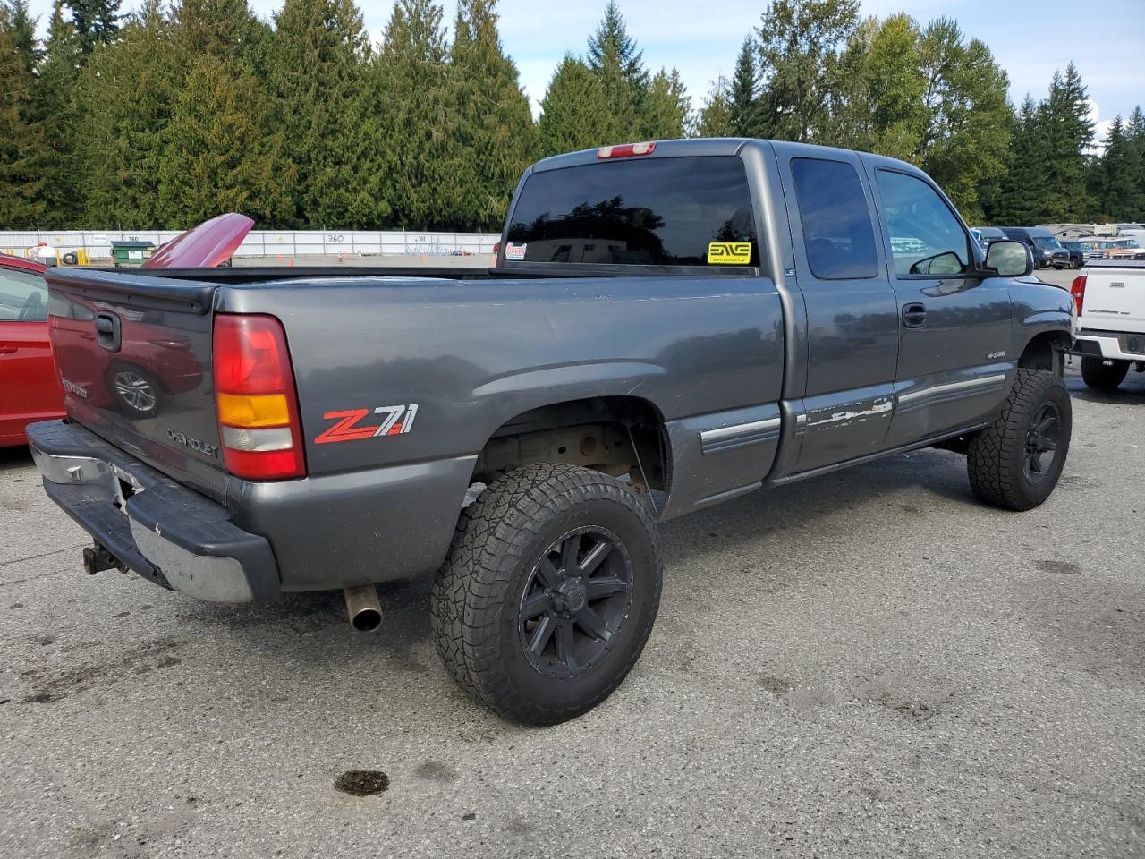 1999 Chevrolet Silverado K1500 - Image 3