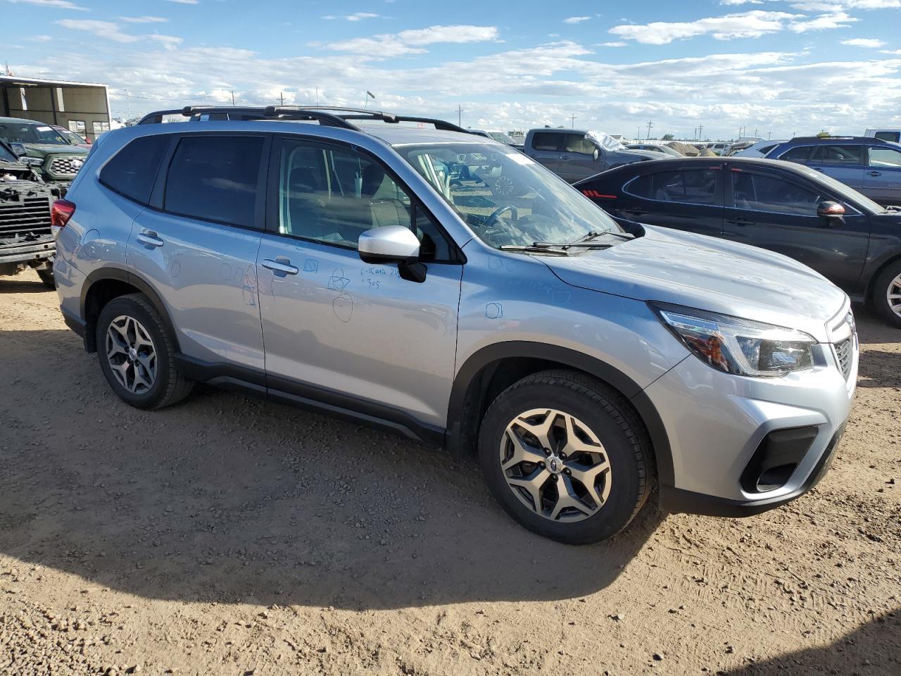 2021 Subaru Forester Premium - Фото 4