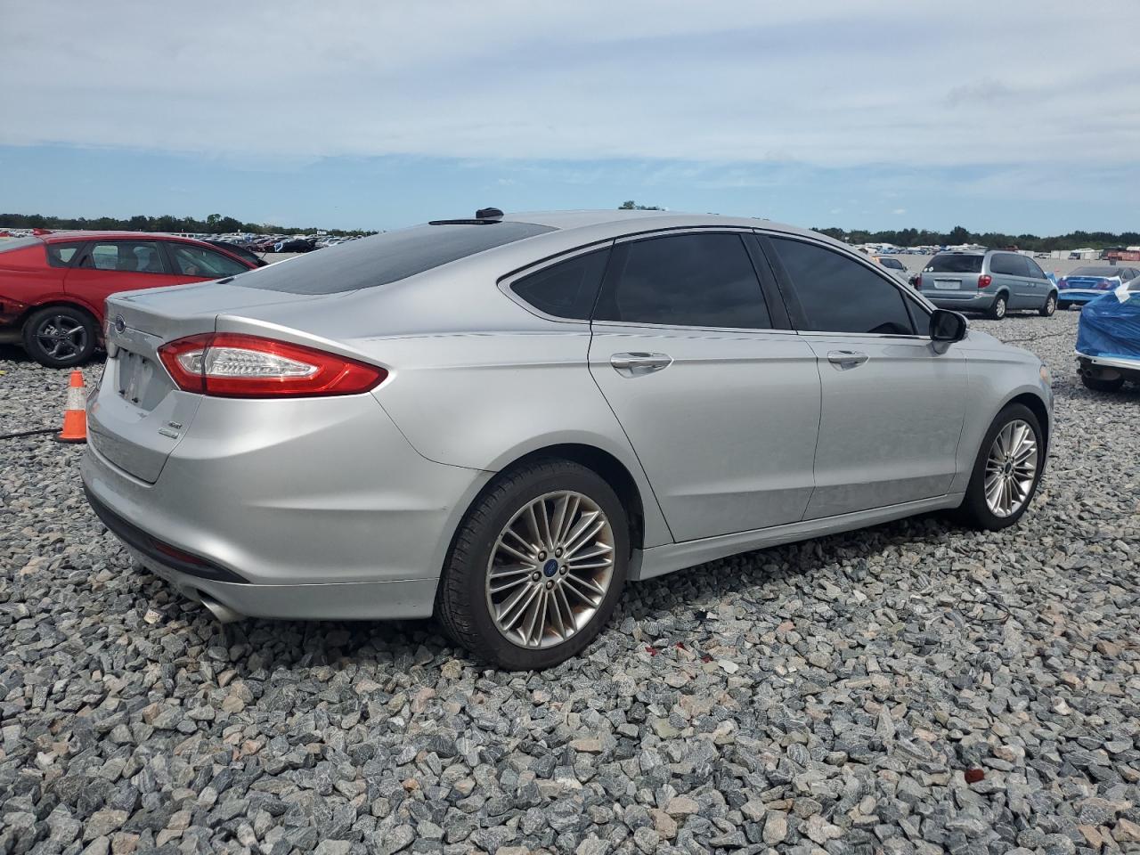 2014 Ford Fusion Se - Фото 3