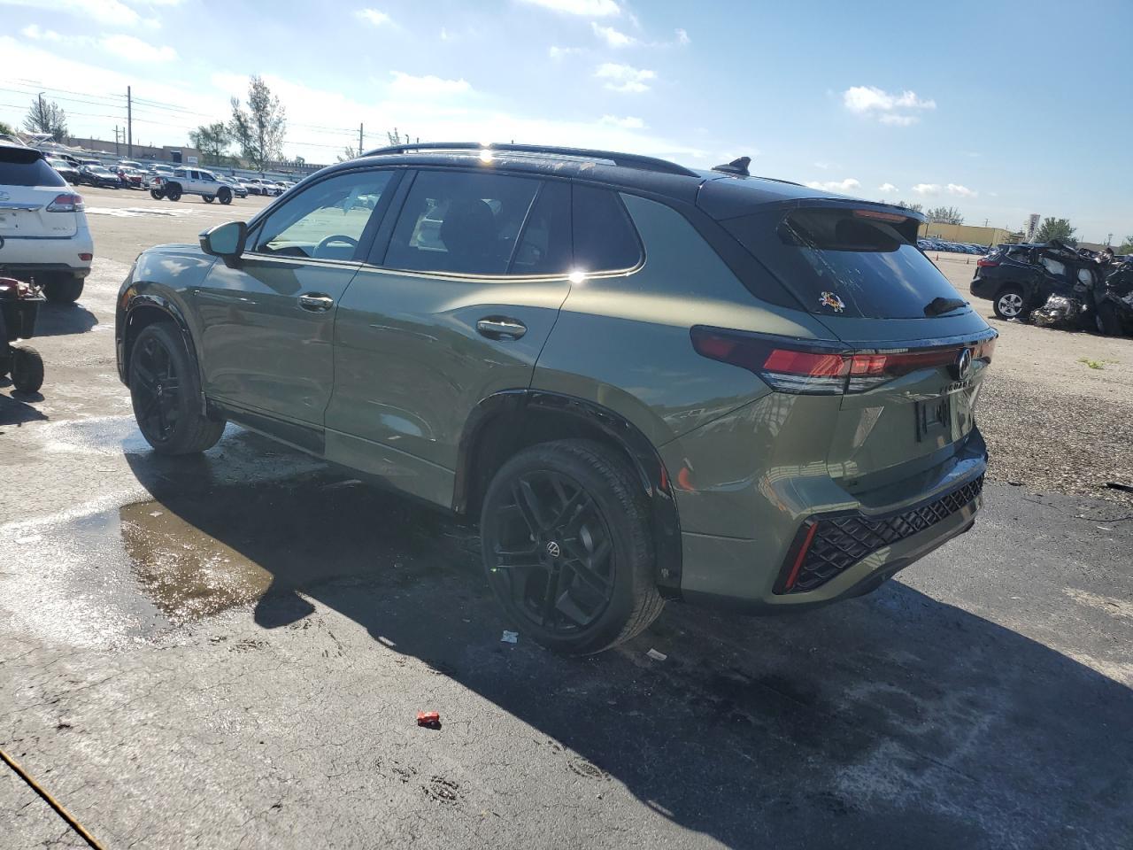 2025 Volkswagen Tiguan Se R-Line Black - Image 2