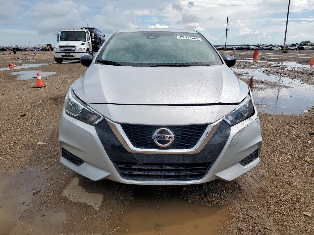 2020 Nissan Versa S - Фото 5