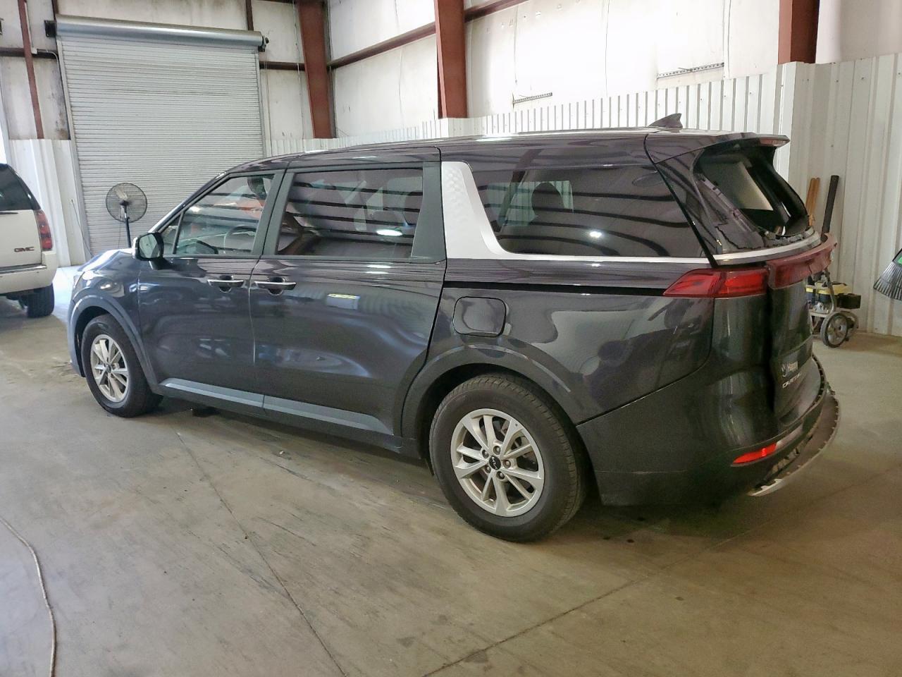 2024 Kia Carnival Lx - Фото 2