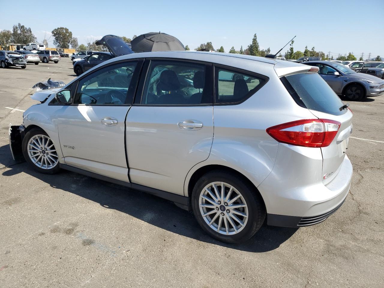 2016 Ford C-Max Se - Фото 2