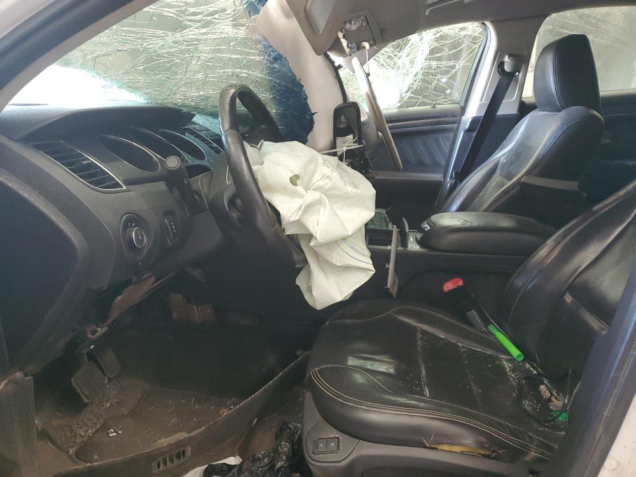 2010 Ford Taurus Limited - Image 7