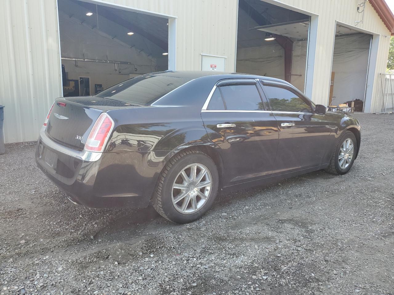 2013 Chrysler 300C - Фото 3