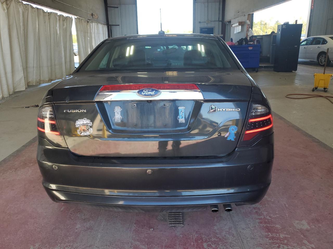 2010 Ford Fusion Hybrid - Image 6