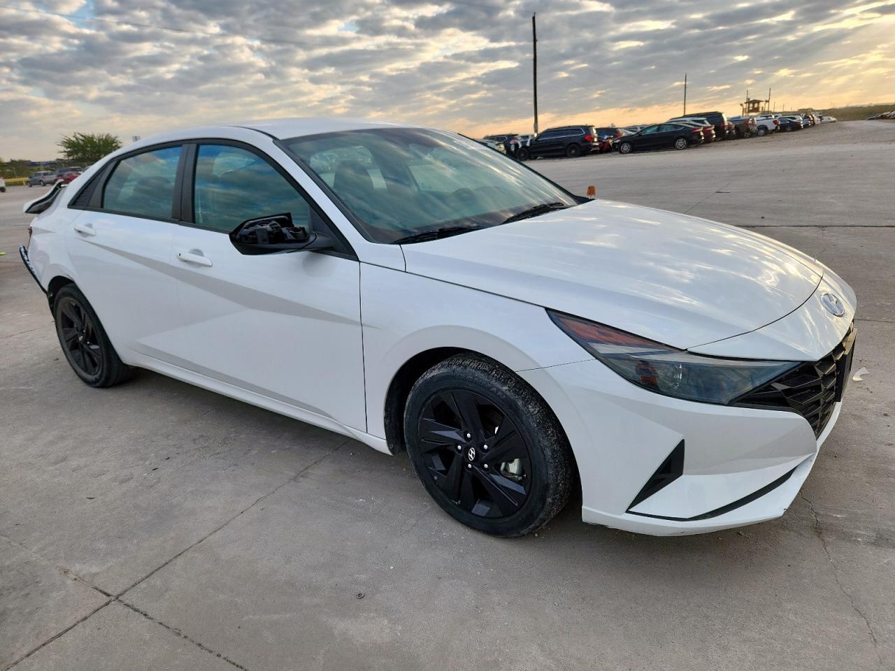 2021 Hyundai Elantra Sel - Фото 4