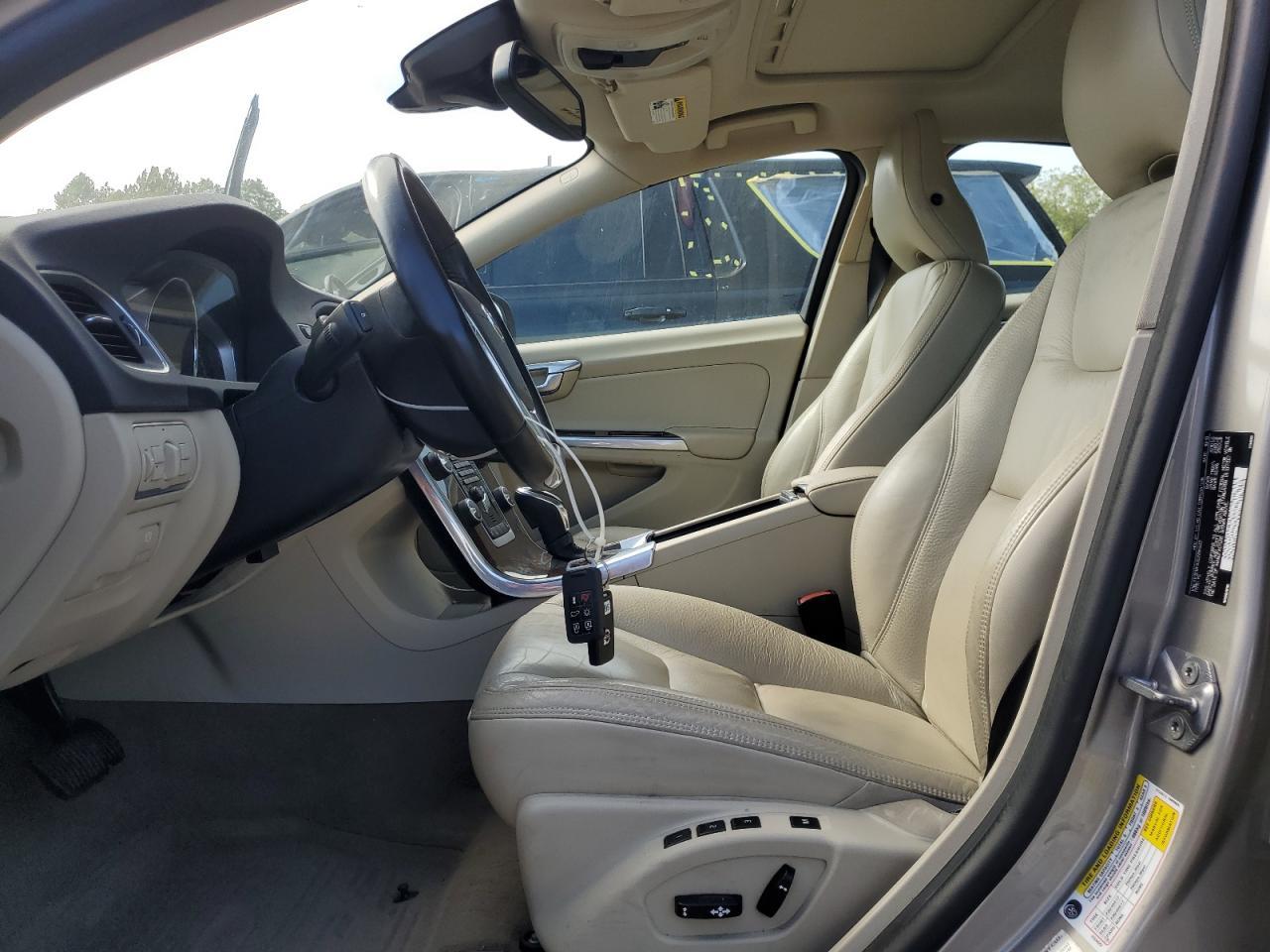 2014 Volvo S60 T5 - Image 7