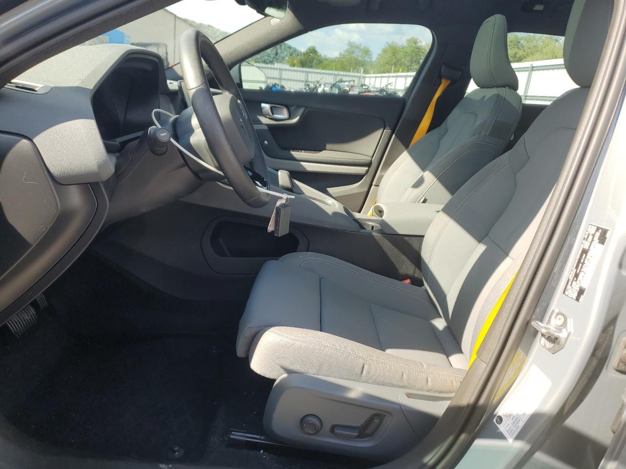 2022 Polestar 2 - Image 7