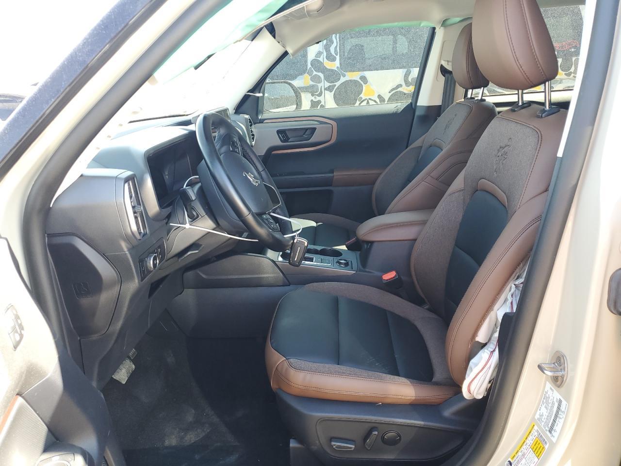 2025 Ford Bronco Sport Outer Banks - Фото 7