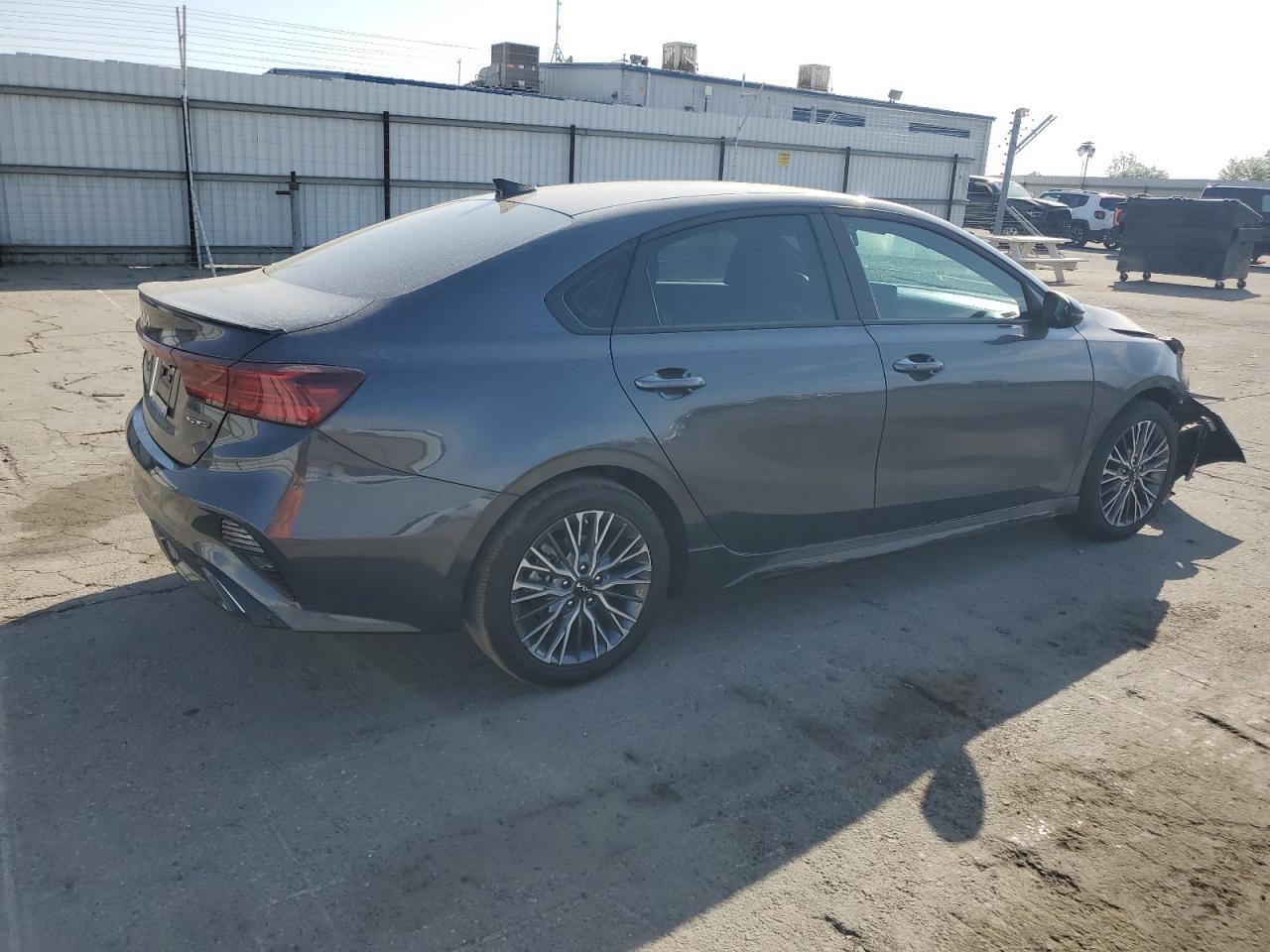 2024 Kia Forte Gt Line - Фото 3