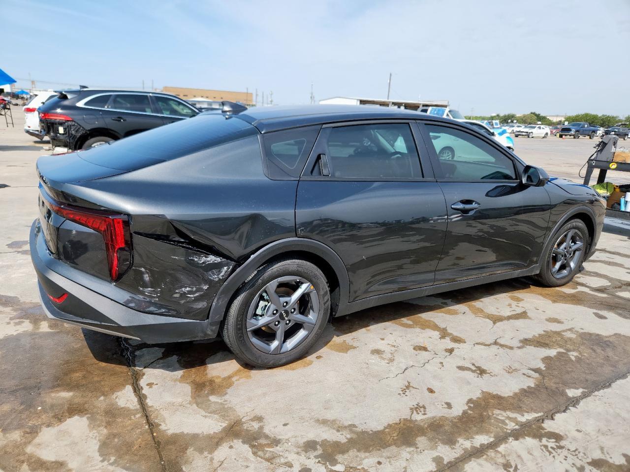 2025 Kia K4 Lx - Фото 3