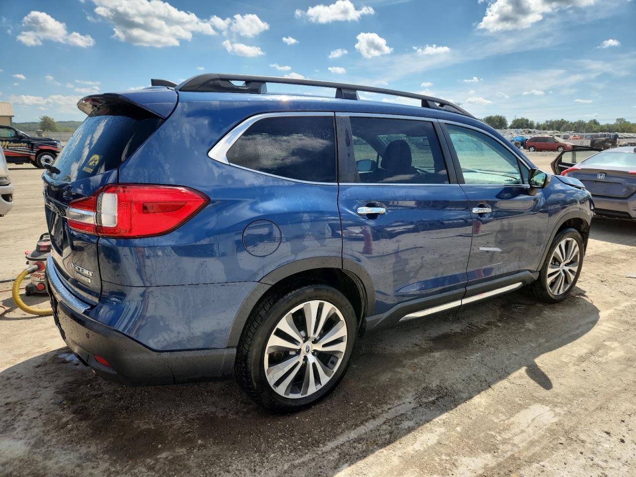 2019 Subaru Ascent Touring - Фото 3