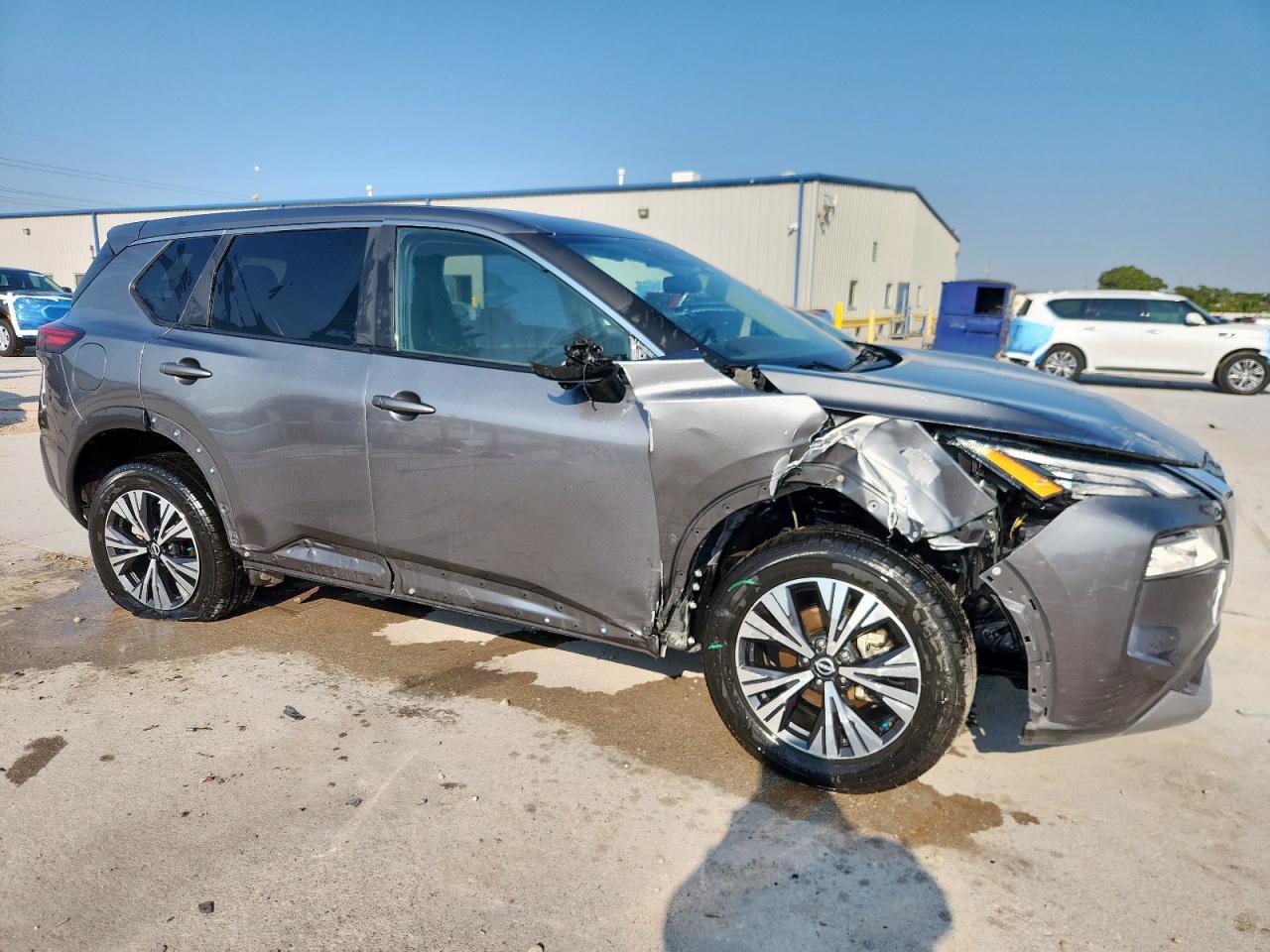 2023 Nissan Rogue Sv - Фото 4