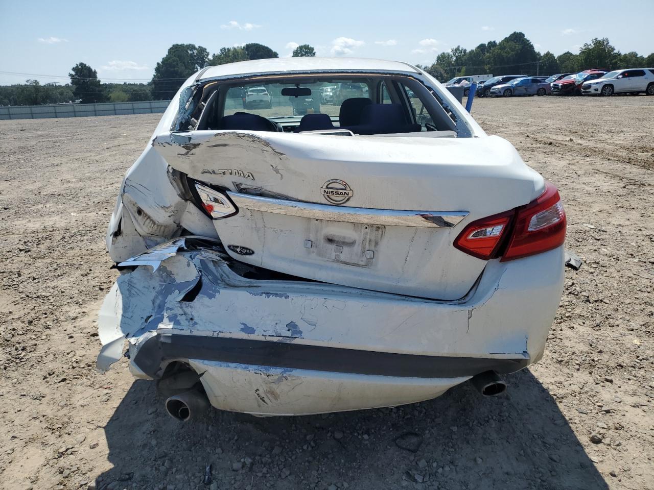 2016 Nissan Altima 2.5 - Image 6