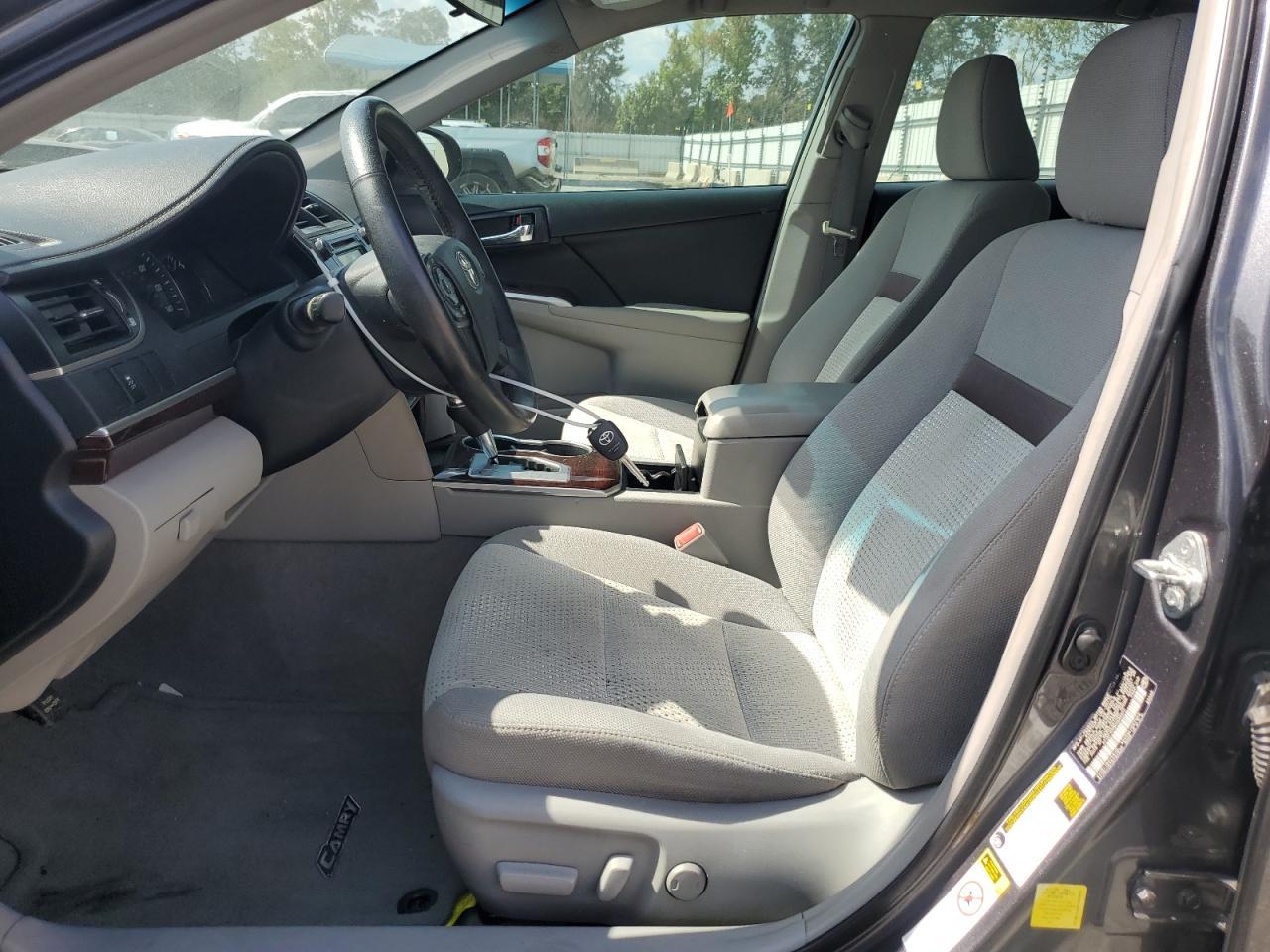 2013 Toyota Camry L - Image 7