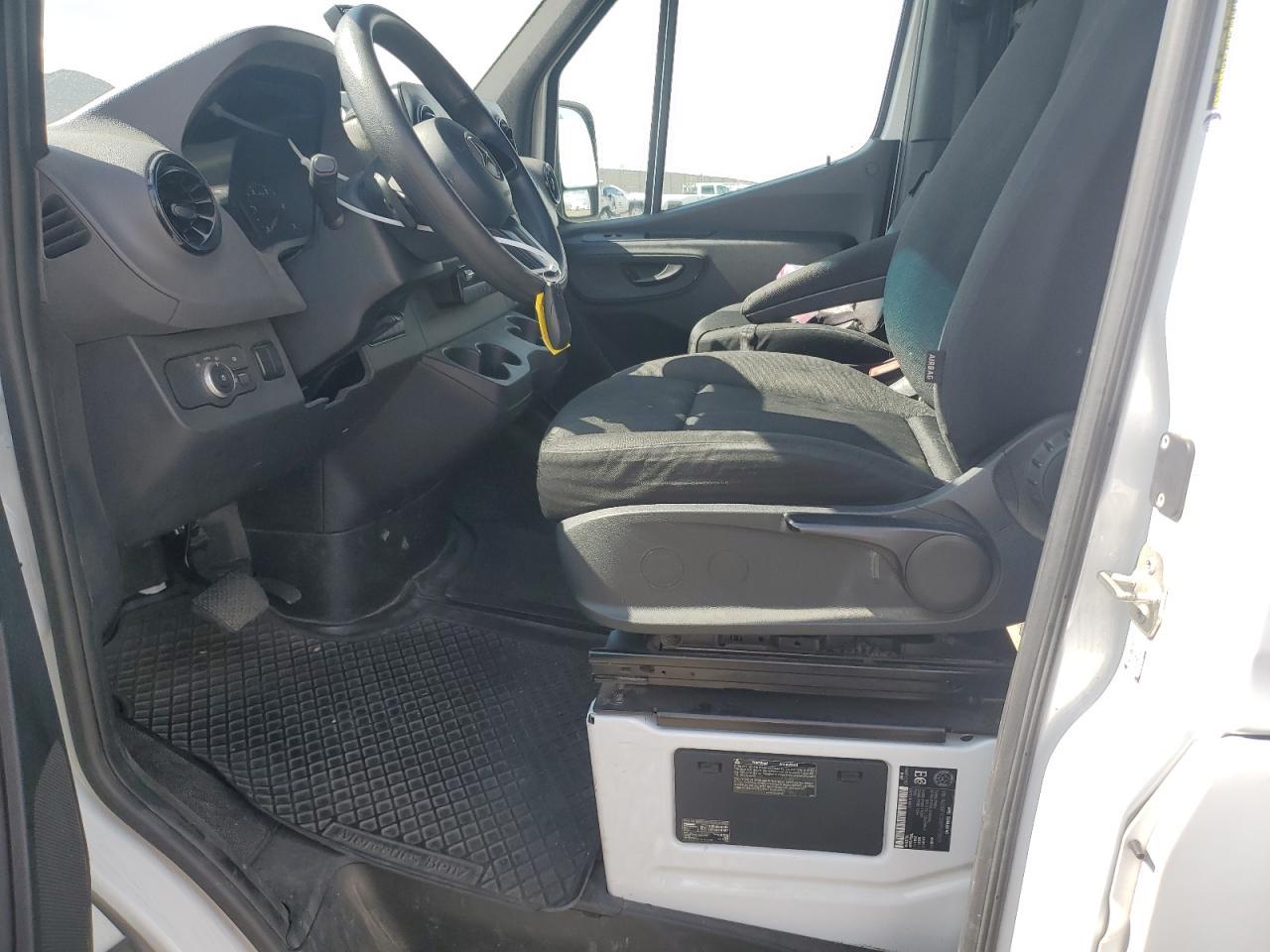 2019 Mercedes-Benz Sprinter 2500/3500 - Image 7