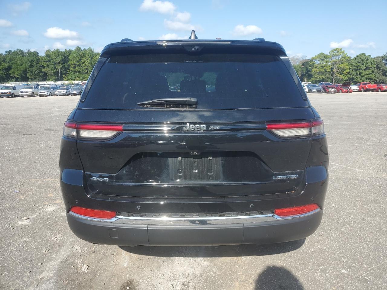 2023 Jeep Grand Cherokee Limited - Image 6