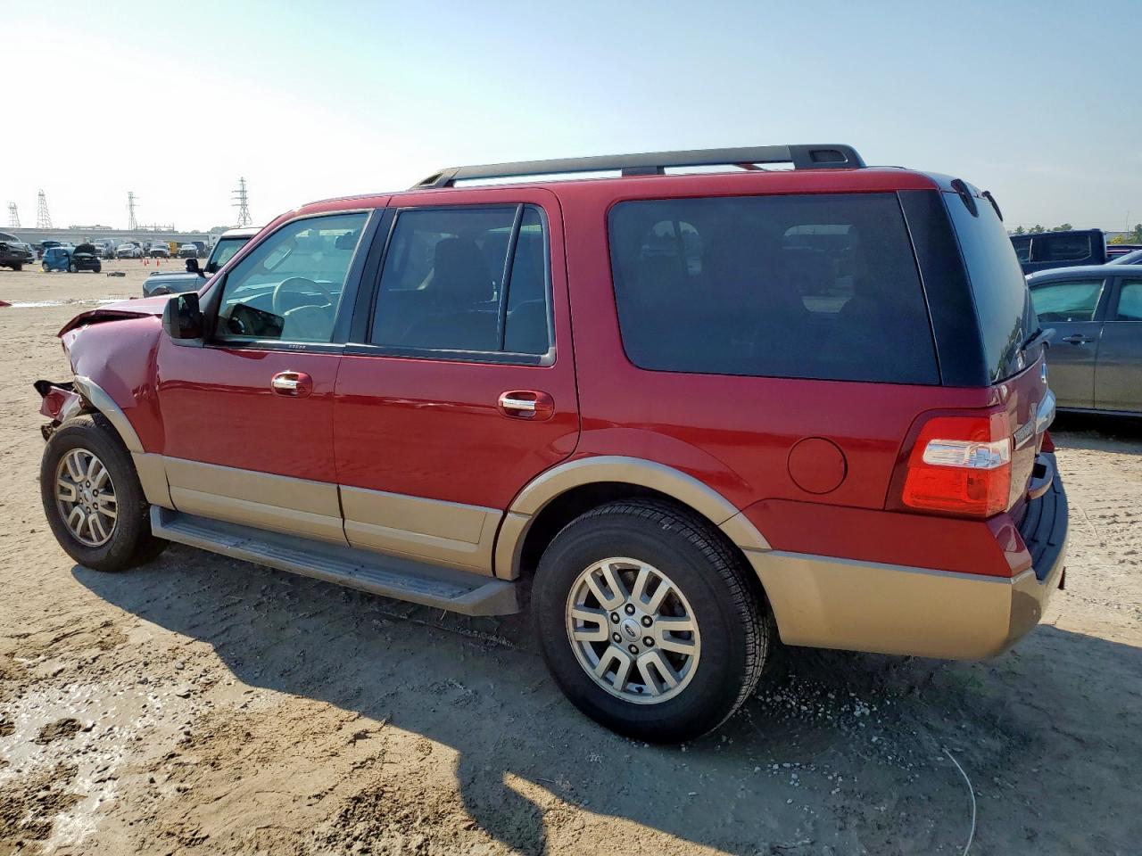 2014 Ford Expedition Xlt - Фото 2
