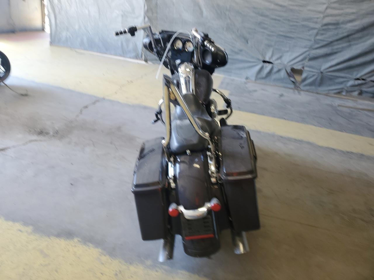 2011 Harley-Davidson Flhx - Image 4