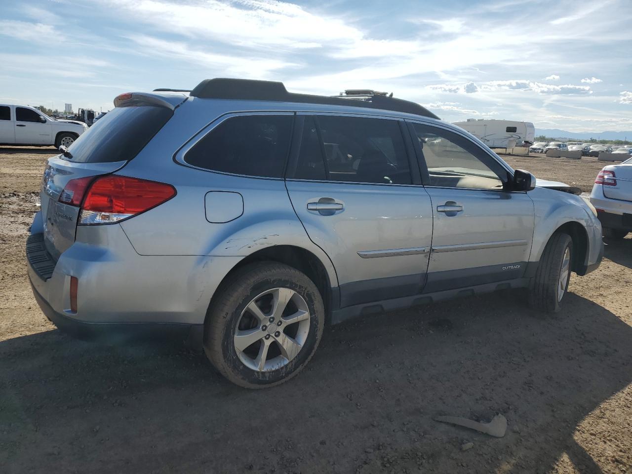 2013 Subaru Outback 2.5I Premium - Image 3
