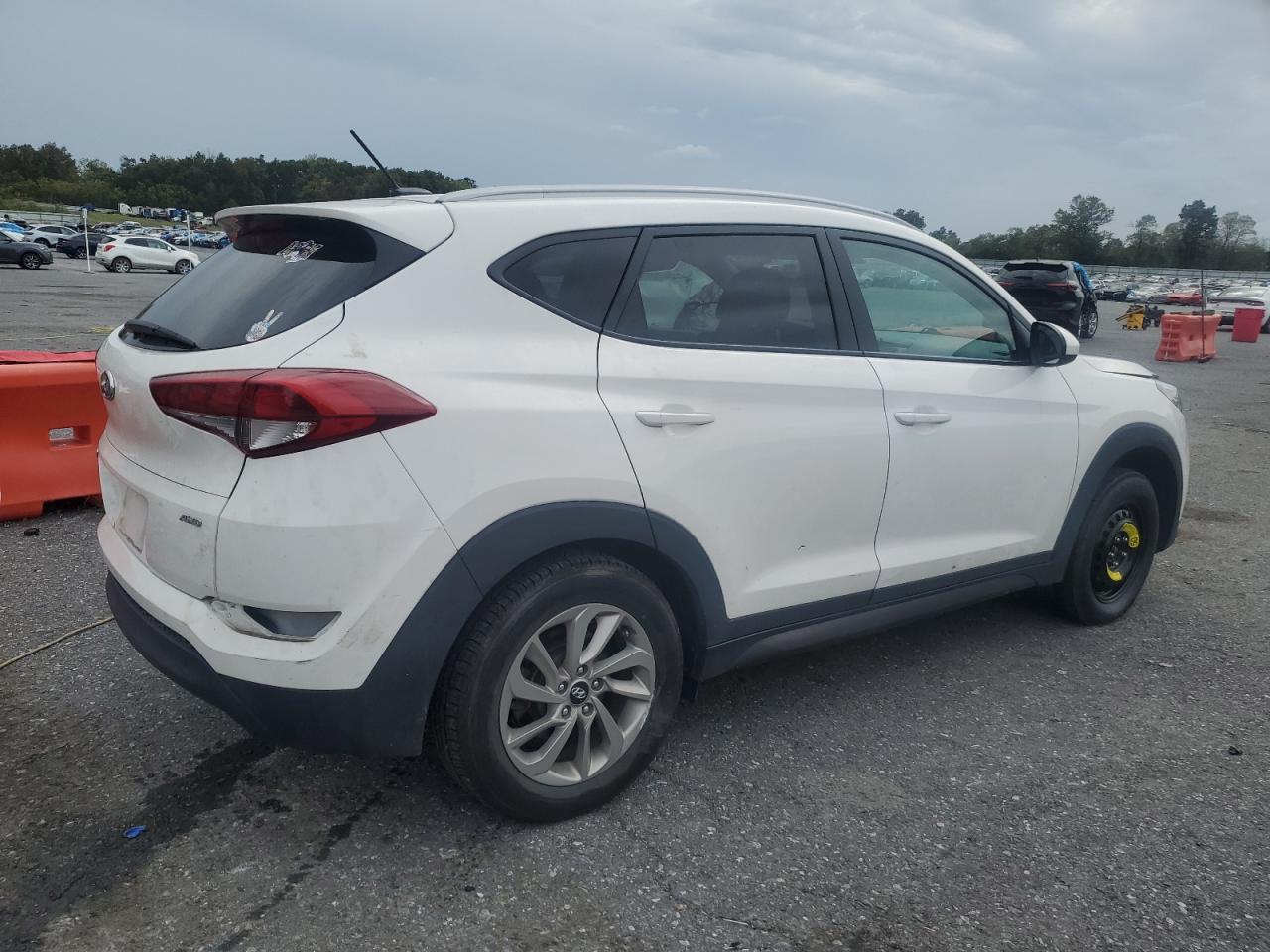 2016 Hyundai Tucson Limited - Image 3