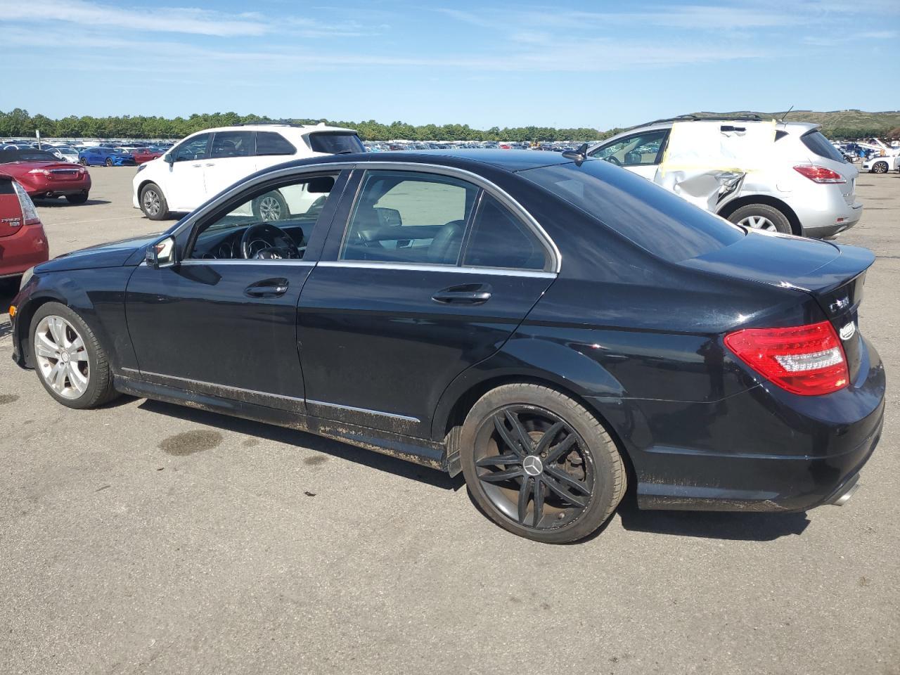 2013 Mercedes-Benz C 300 4Matic - Фото 2