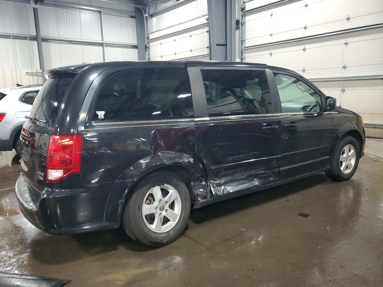 2012 Dodge Grand Caravan Crew - Image 3