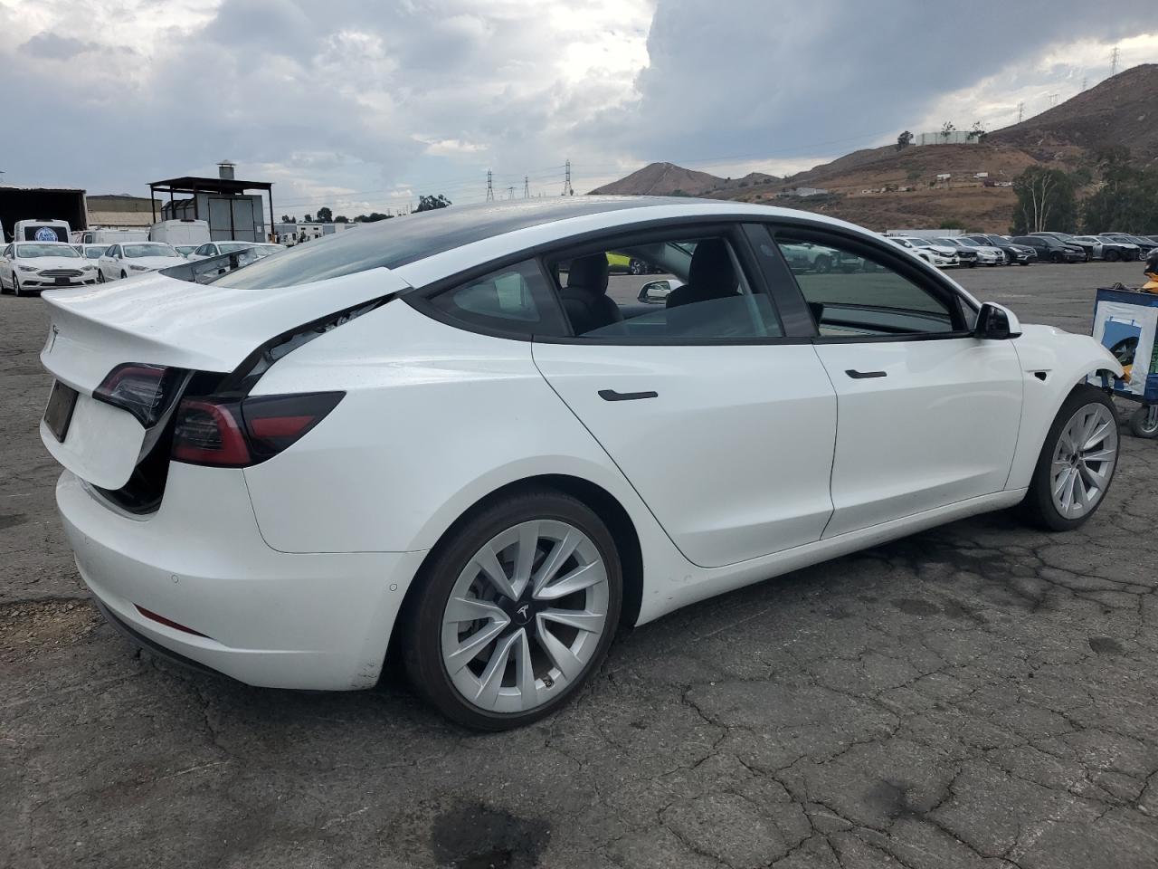 2021 Tesla Model 3 - Фото 3