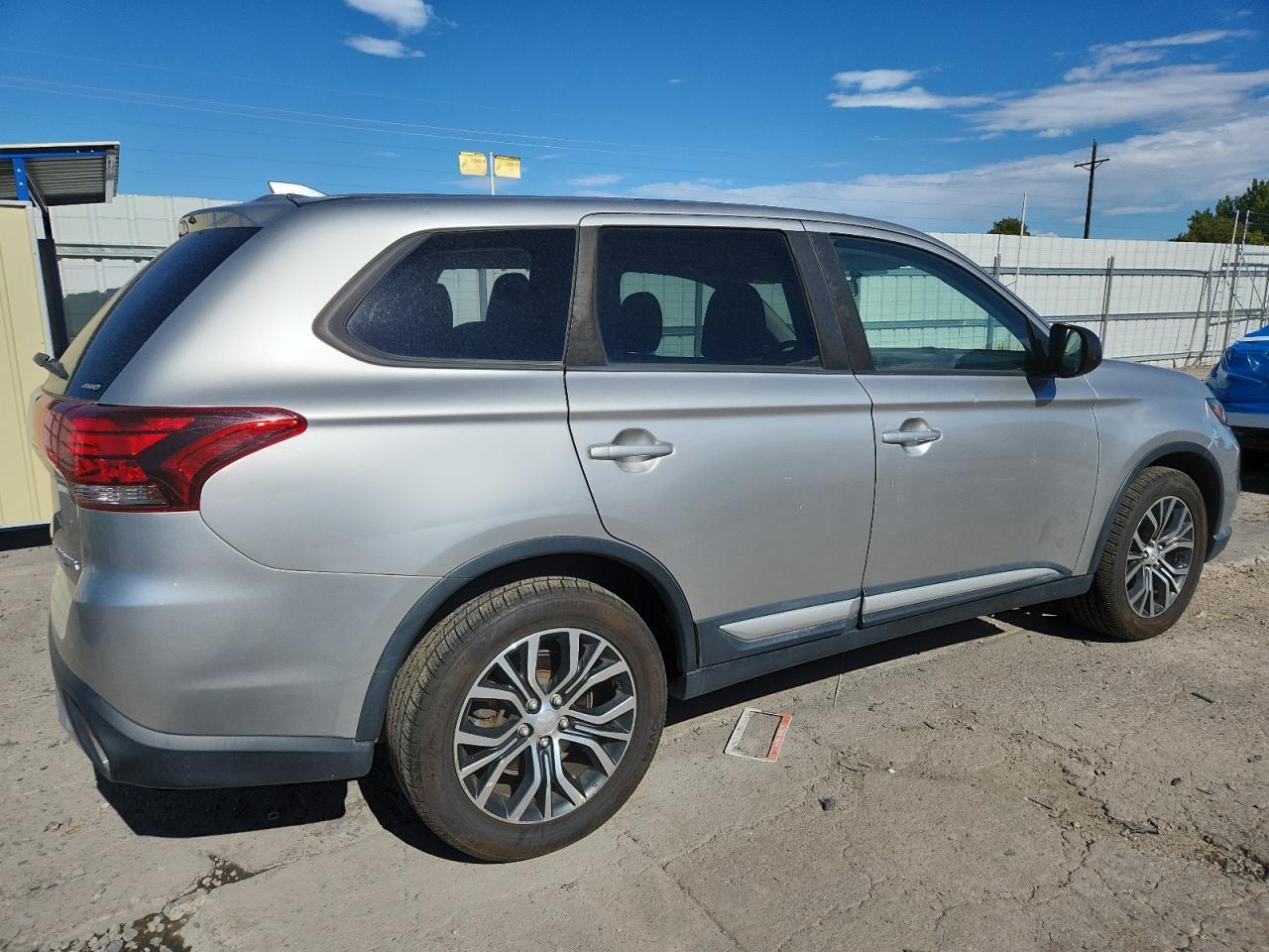 2018 Mitsubishi Outlander Se - Фото 3