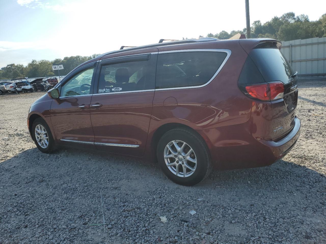 2020 Chrysler Pacifica Touring L - Фото 2