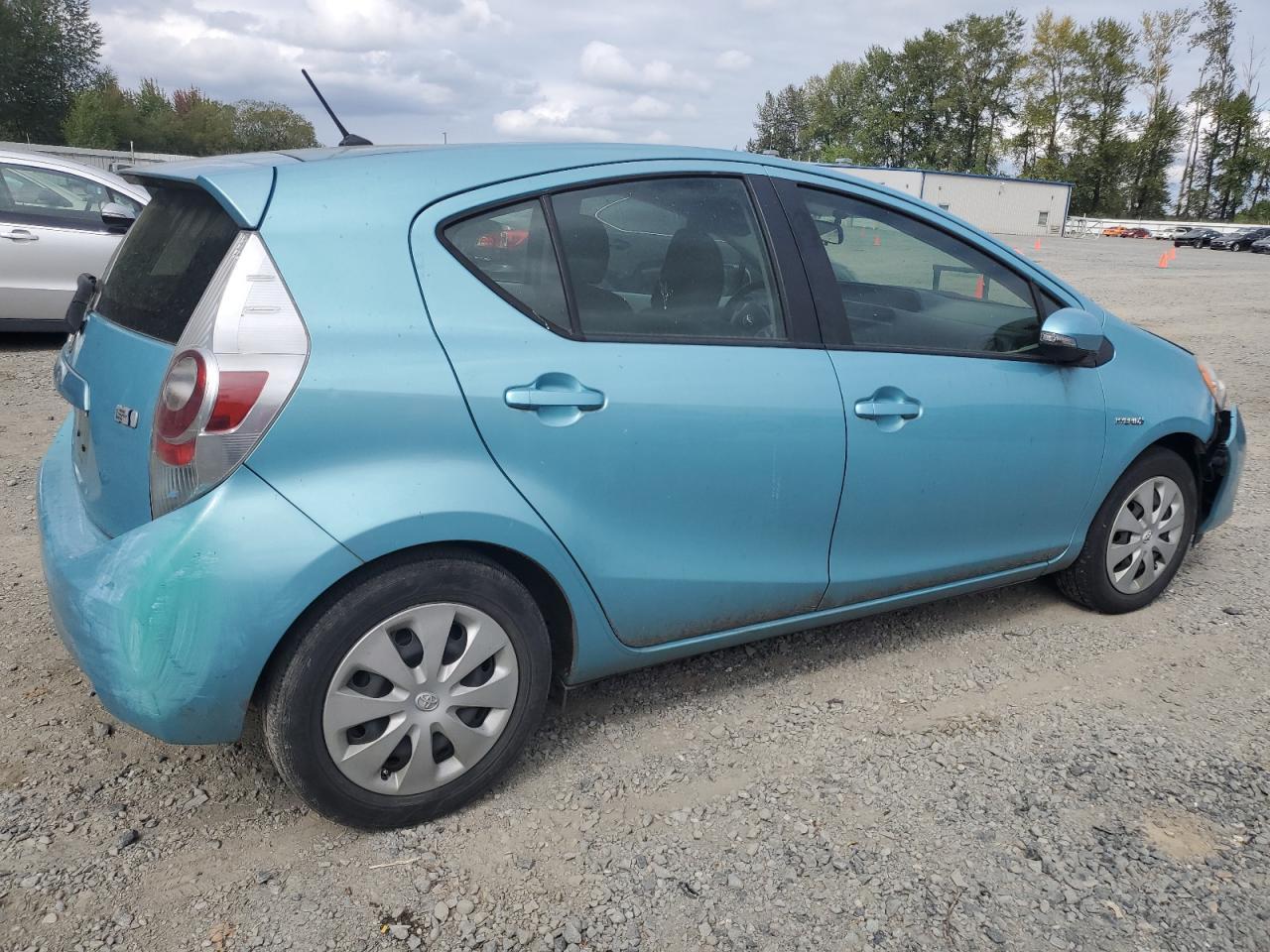 2013 Toyota Prius C - Image 3