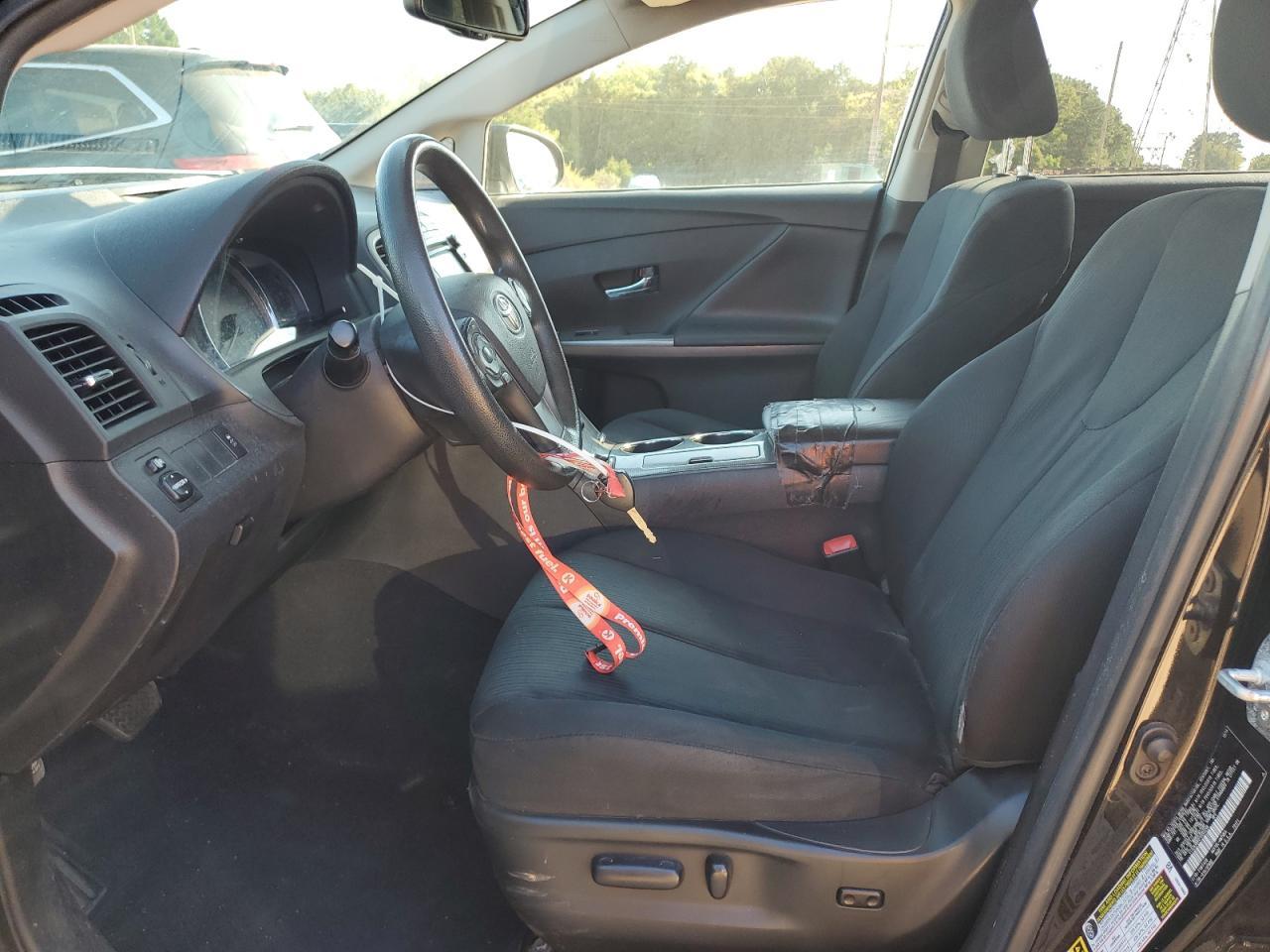 2015 Toyota Venza Le - Image 7