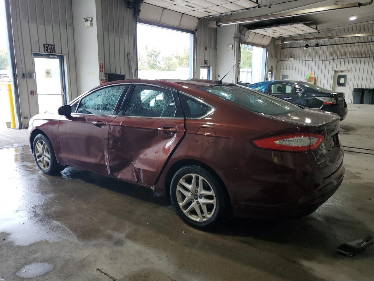 2015 Ford Fusion Se - Фото 2