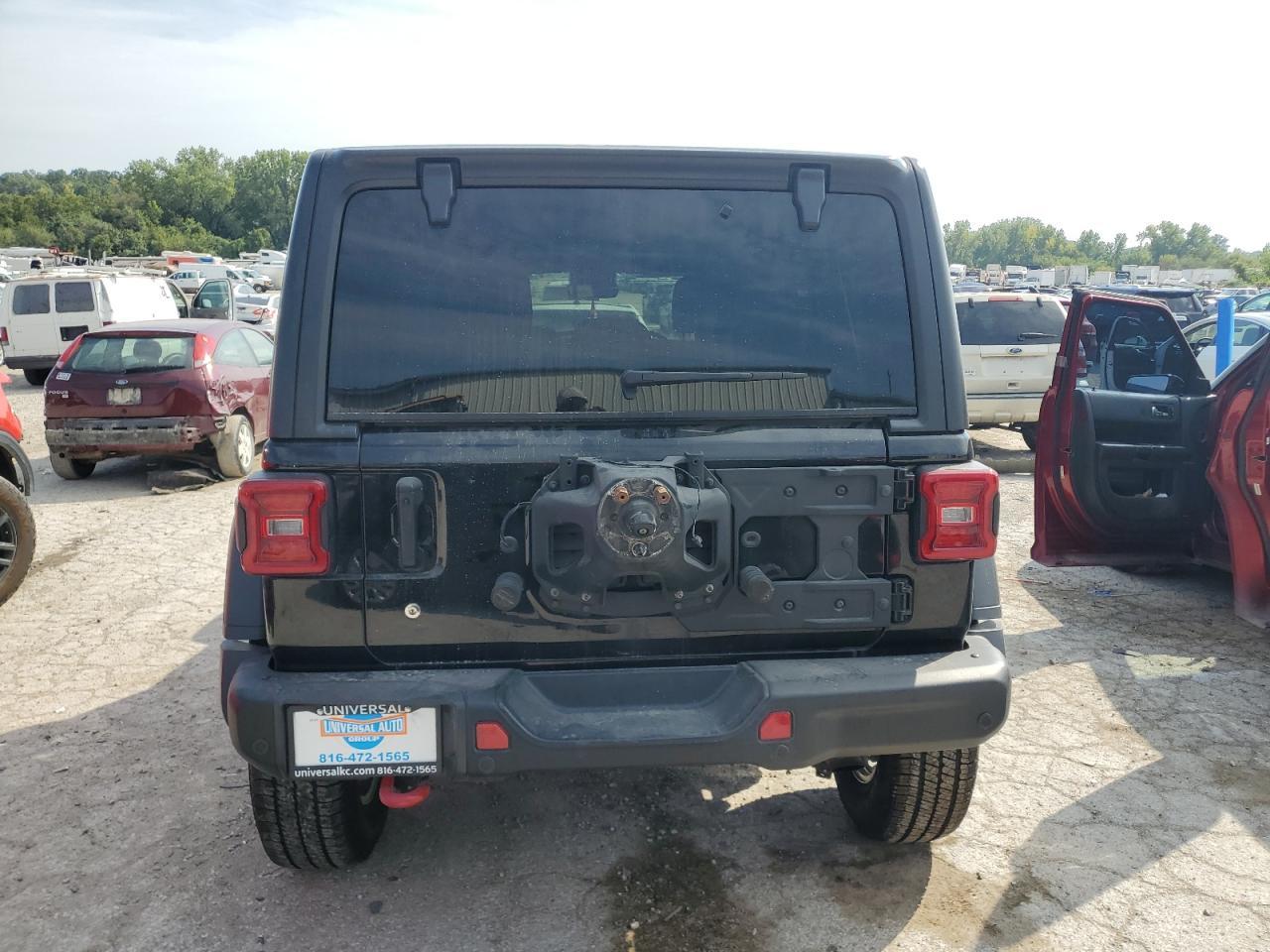 2019 Jeep Wrangler Unlimited Rubicon - Image 6