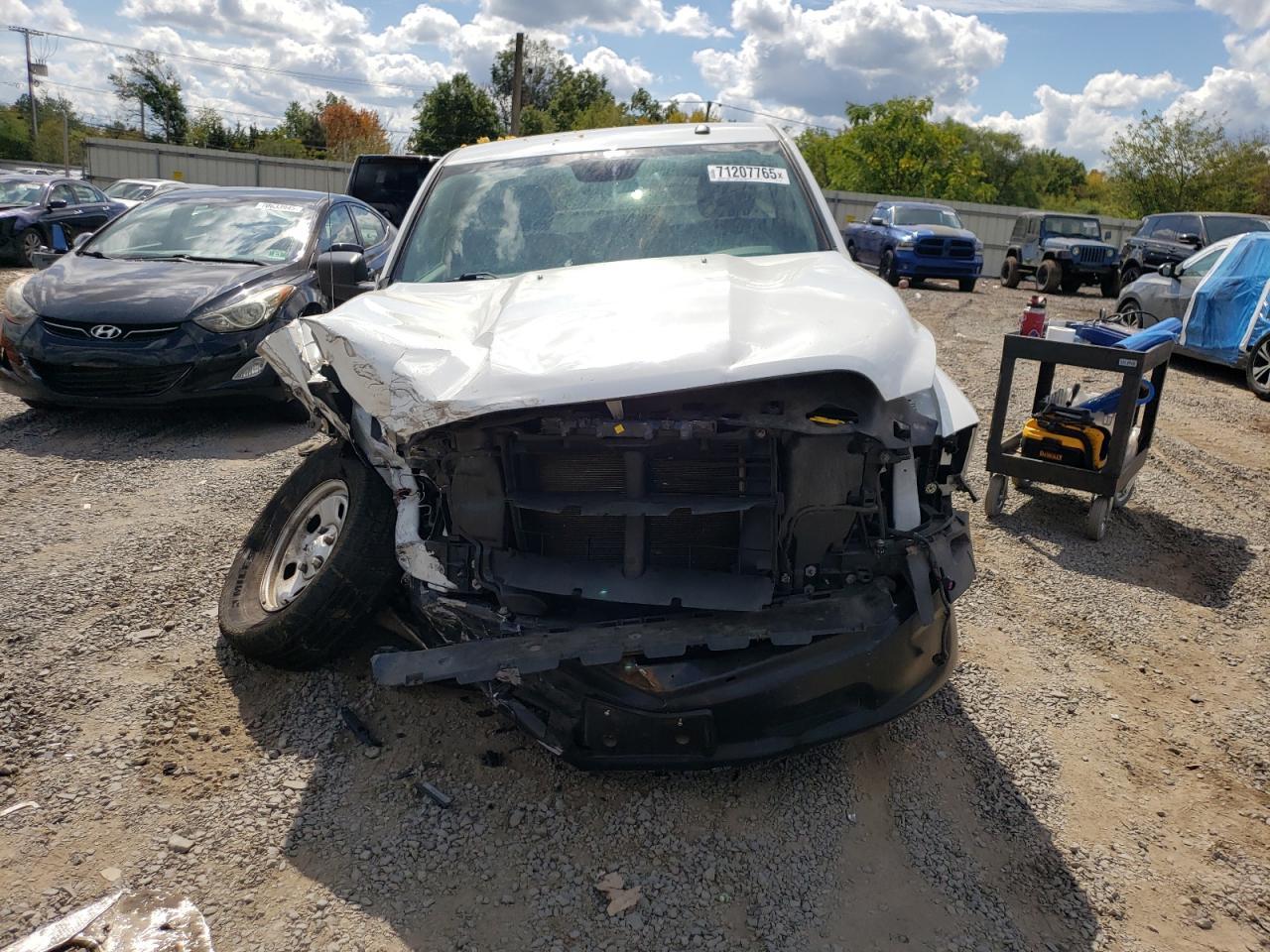 2022 Ram 1500 Classic Tradesman - Фото 5