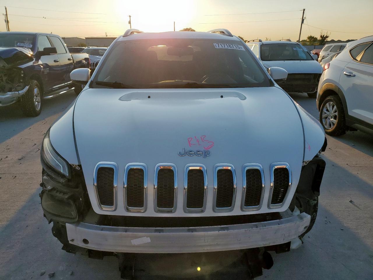2017 Jeep Cherokee Latitude - Фото 5