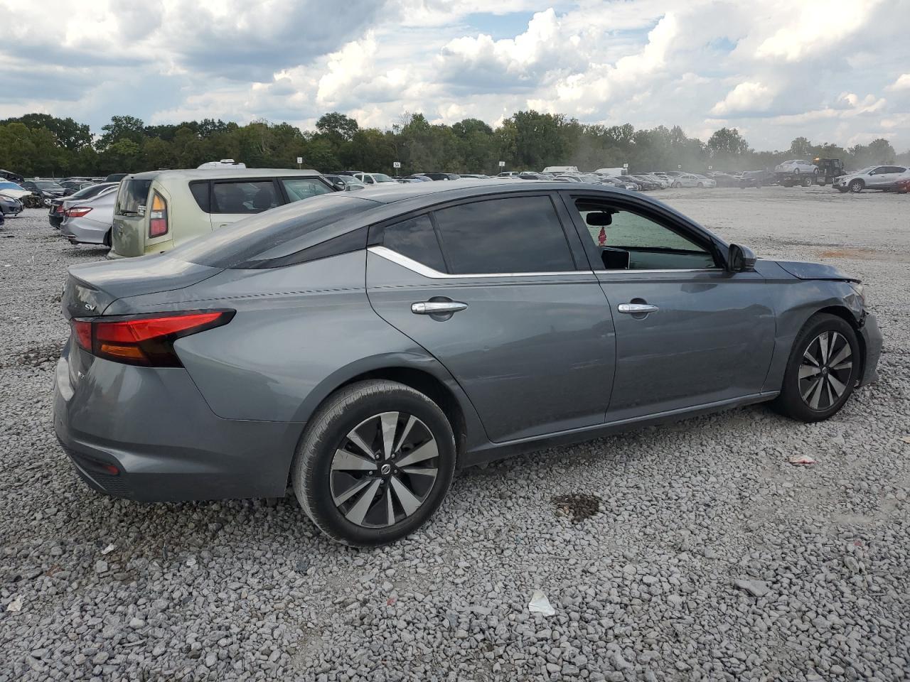 2019 Nissan Altima Sv - Image 3