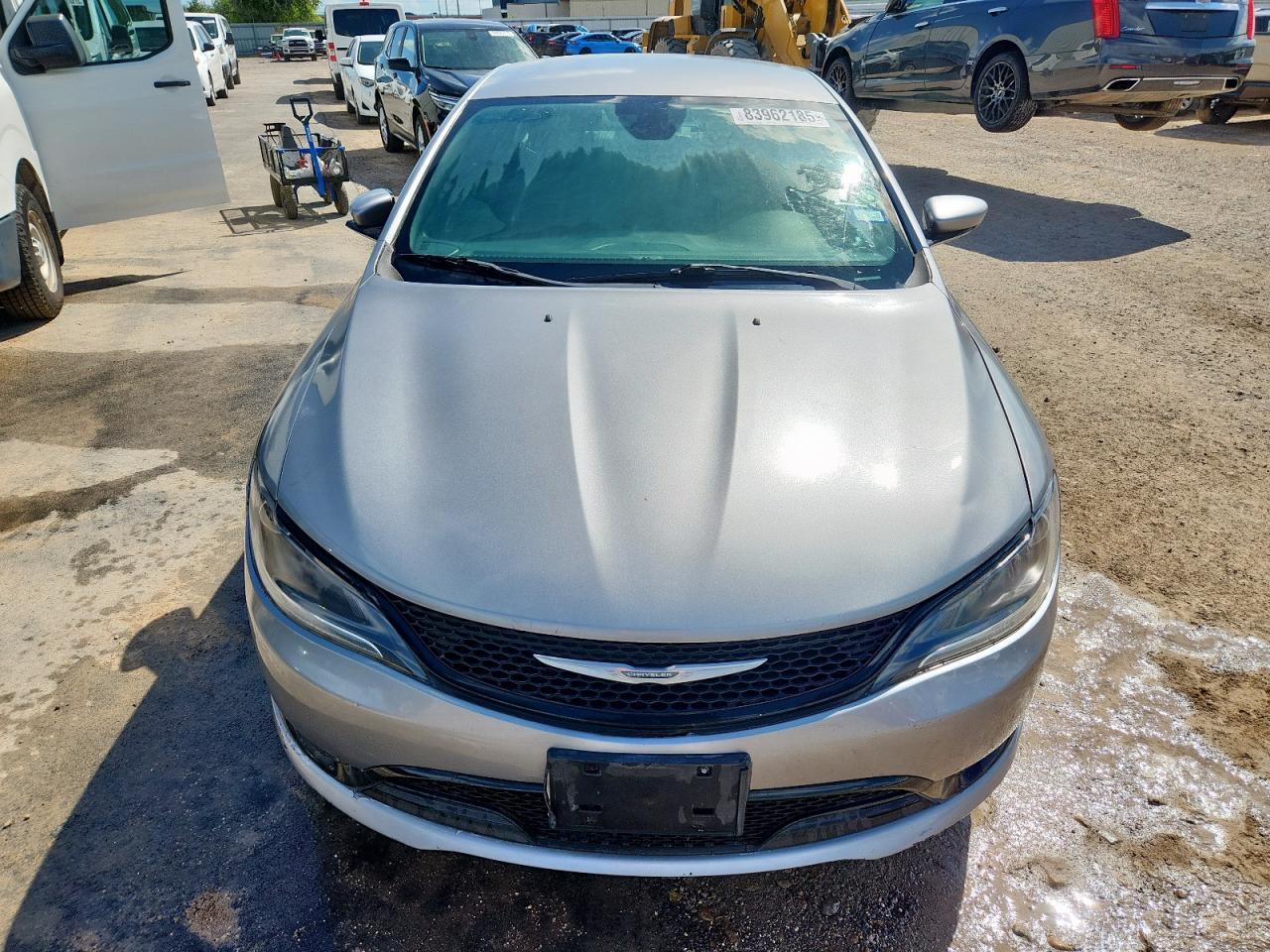 2016 Chrysler 200 S - Image 5